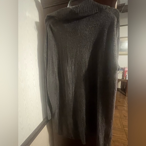 Barefoot Dreams Women's Zip Up Sweater in Dark Brown - Picture 3 of 3